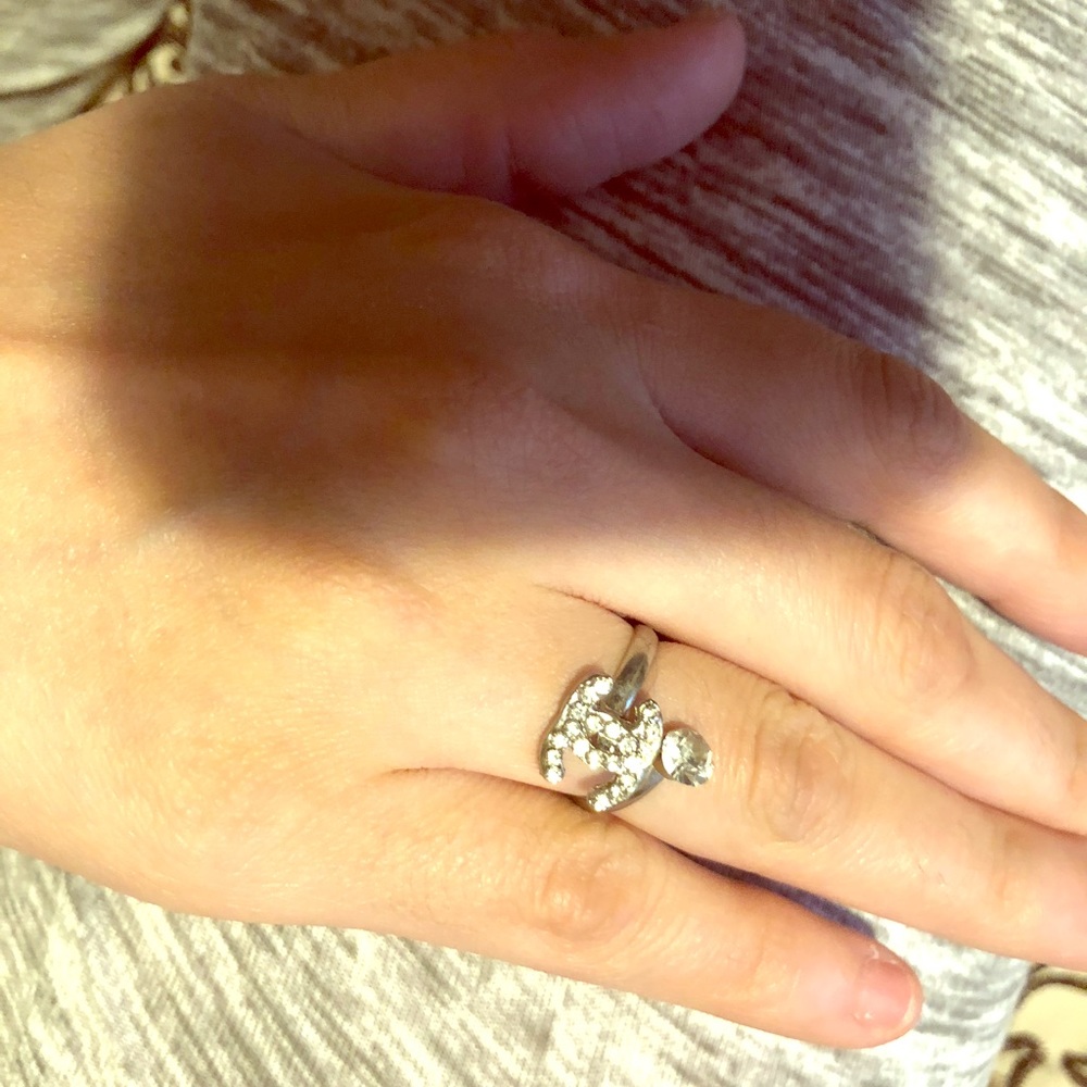 Chanel Ring. I can’t figure out the size of it